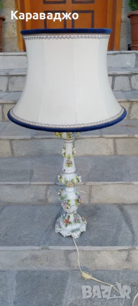 Голяма Порцеланова Лампа, снимка 1