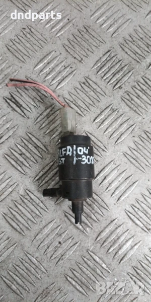 Помпичка чистачки Alfa Romeo GT 2004г.	, снимка 1