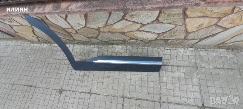 вежда лайсна на заден калник дясна за Kia Sorento 2022 2023 2024 87732P2000, снимка 1