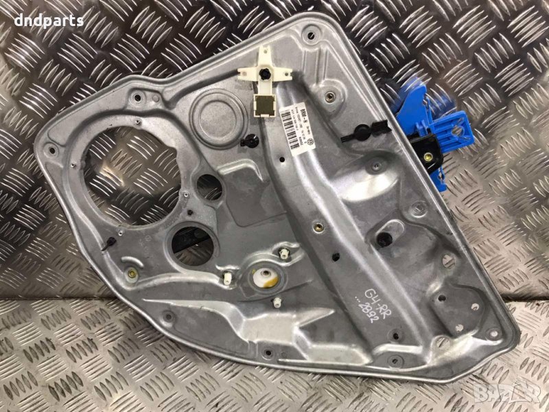 Заден десен стъклоповдигач VW Golf 4,1999г., снимка 1