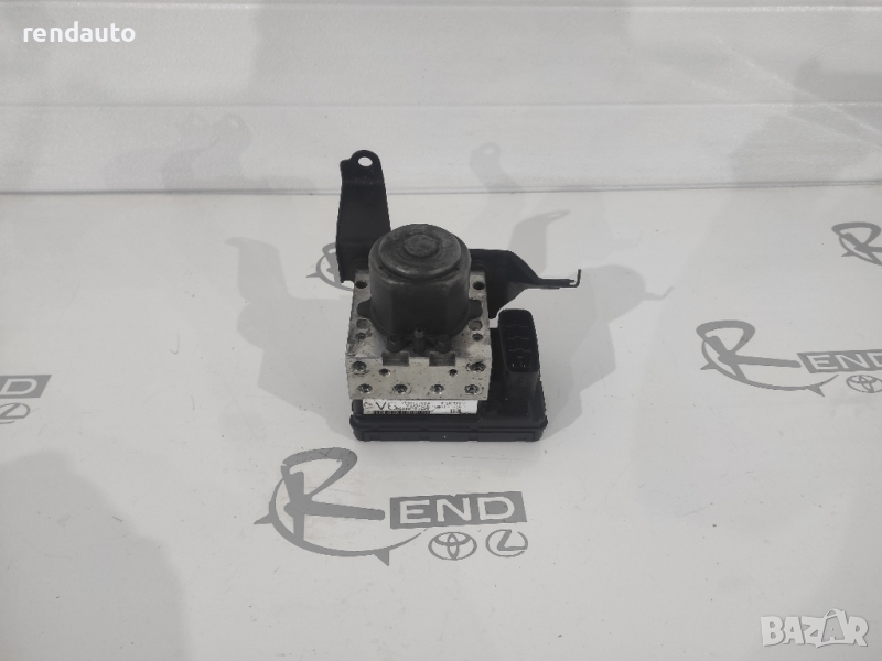 ABS помпа за Toyota Avensis Verso 2001-2009 1CD 44510-44050, снимка 1