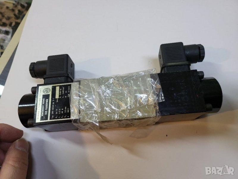 Чешки хидравличен разпределител  RSEH1-063Y11/024 S-1 250bar. 24Волта = 2боб. Чехия, снимка 1