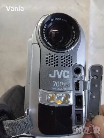 Видеокамера JVC , снимка 4 - Камери - 49398418
