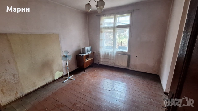 Продава се 2-етажна къща в широкия център на Габрово, снимка 10 - Къщи - 53928119