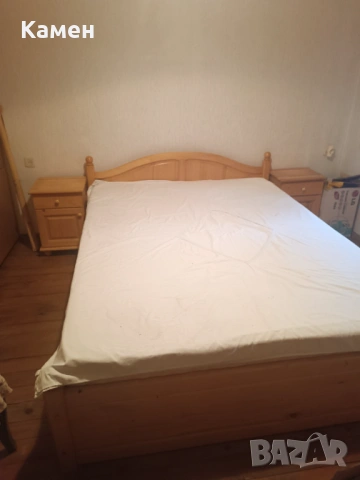 Спалня от естествено дърво 