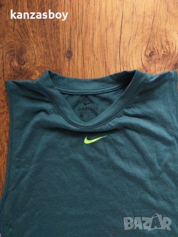 Nike T-Shirts Dri Fit Stripe Sleeveless - страхотен дамски потник, снимка 10 - Потници - 36623040
