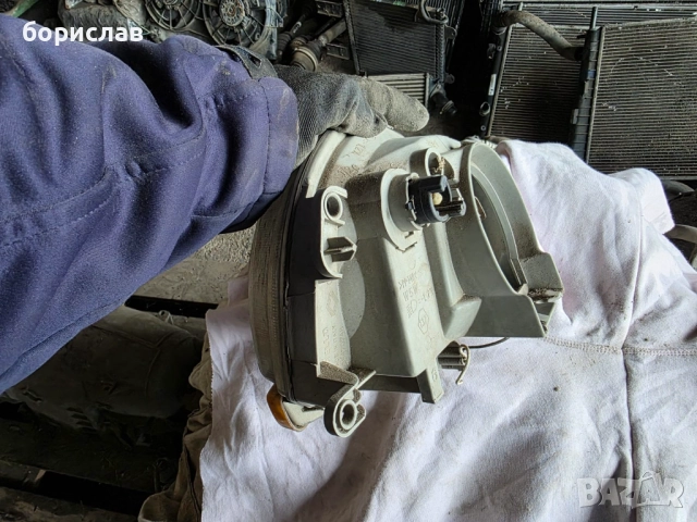 Ляв фар за Рено туинго, снимка 3 - Части - 52355783