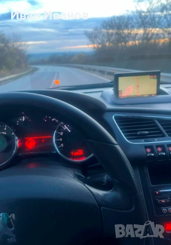 Peugeot 3008 1,6 THP, снимка 14 - Автомобили и джипове - 53133044
