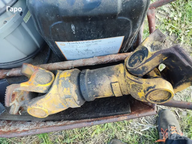 Кардан и хидравлични цилиндри