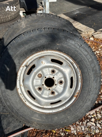 зимни гуми 215 75 16 C цедки