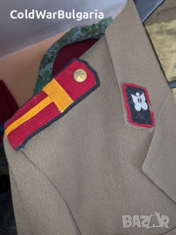 Парадно яке – Сержант от логистиката, снимка 2 - Якета - 52501995