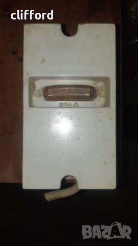 Защитен превключвател