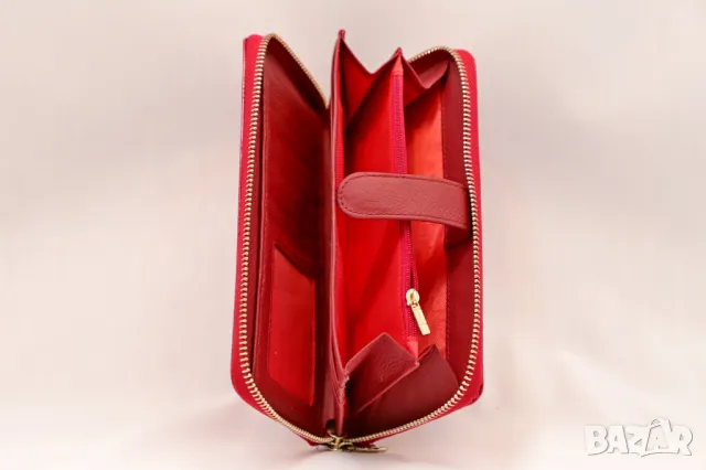 Красиво портмоне с релефни пеперуди., снимка 2 - Портфейли, портмонета - 36447060