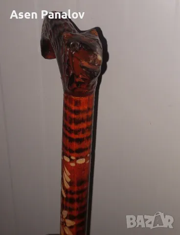 Дървен бастун дърорезба 90см, снимка 3 - Антикварни и старинни предмети - 49465422