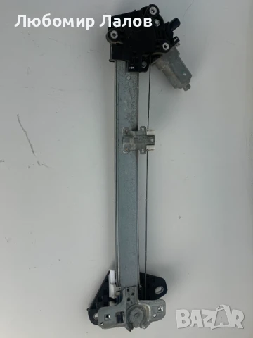 Задно дясно моторче стъклоповдигач Honda Civic 8 gen. (06-11)г. , снимка 2 - Части - 50804775