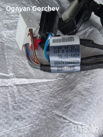 ВРАТА ДЯСНА AUDI Q5- готова за боя с пълен комплект части , снимка 11 - Части - 53985418