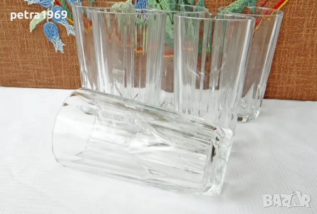 Стъклени чаши за вода, безалкохолно