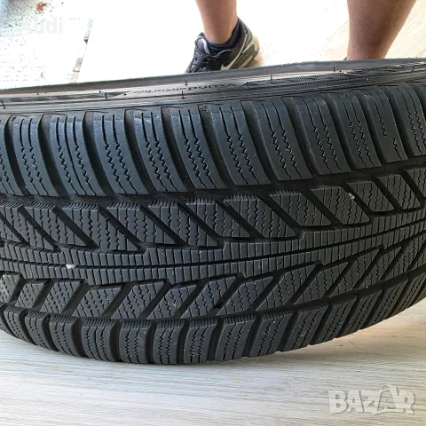 Hankook Ion I*cept 215 45 20 Зимни, снимка 2 - Гуми и джанти - 55988555
