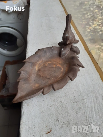 Старо малко чугунено плато с пиленце, снимка 2 - Антикварни и старинни предмети - 53358040