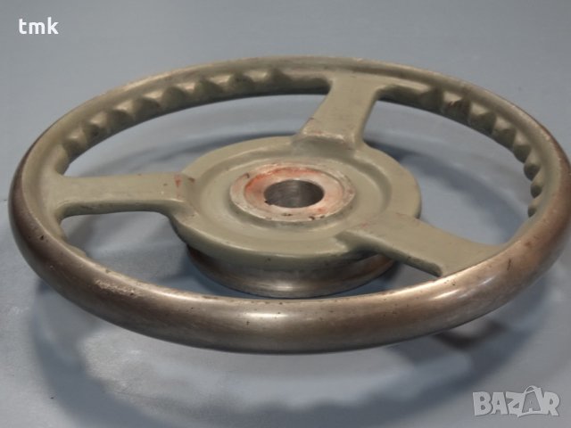 Ръчно колело за металообработващи машини Ф320, снимка 2 - Резервни части за машини - 30272136