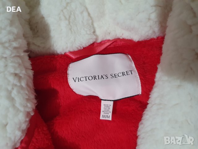 Червен дълъг халат victoria's secret М-80 evro Нов, снимка 5 - Нощници - 39566187