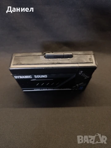 Ретро уокмен с радио, снимка 2 - Антикварни и старинни предмети - 51153449