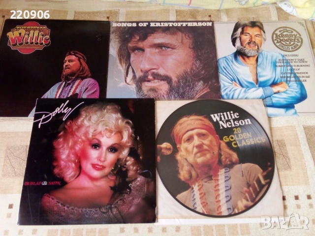 Лот Country Music плочи по 7 евро/бр