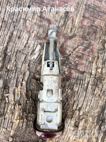 5P0837168B. Патрон за предна лява брава за Сеат Алтеа 2008г, снимка 5 - Аксесоари и консумативи - 50942166