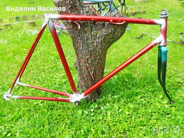 Ретро шосейна рамка, снимка 4 - Части за велосипеди - 36687599
