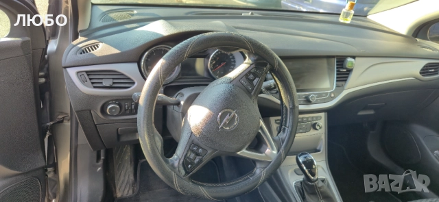 Opel Astra Sports Tourer, снимка 7 - Автомобили и джипове - 52752194
