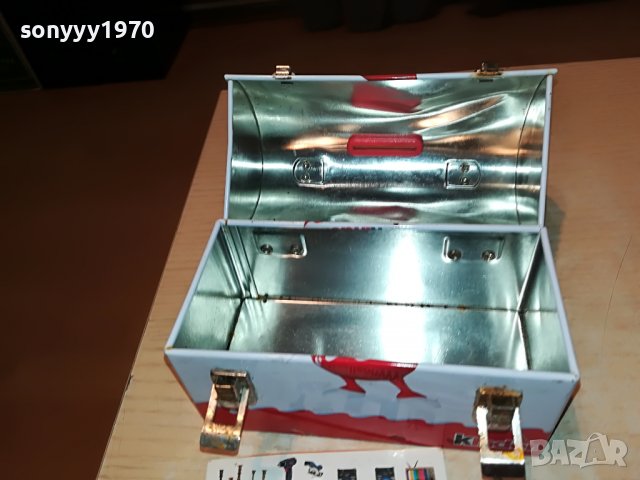 kinder-метална касичка 0701231922, снимка 12 - Колекции - 39224431