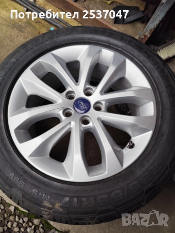 4бр гуми с джанти 235/55R17 за FORD KUGA ; LAND ROVER