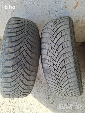 Зимни гуми Semperit 195/65/15, снимка 2 - Гуми и джанти - 52144616