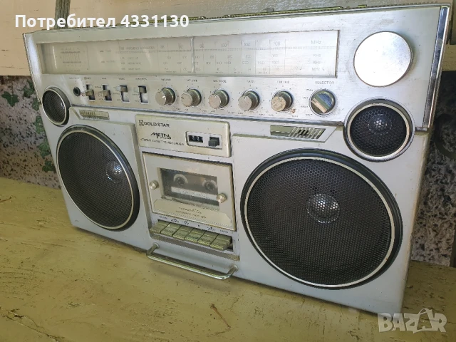радиокасетофон Goldstar, снимка 2 - Радиокасетофони, транзистори - 51086932
