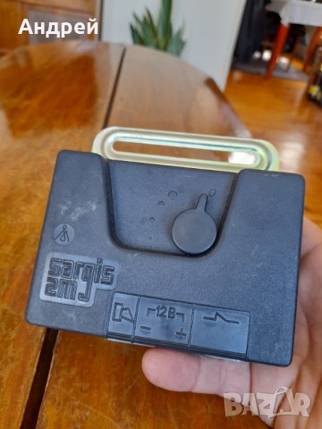 Стара аларма за автомобил Sargis 2M, снимка 3 - Други ценни предмети - 38125977