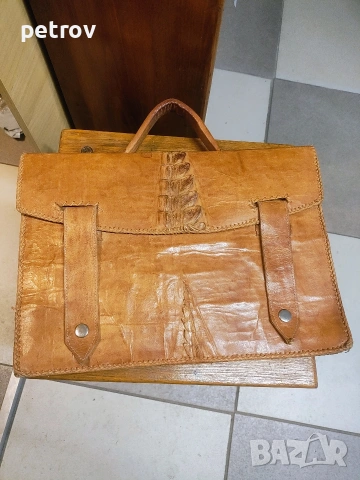 Чанта от 100% Крокодилска кожа.