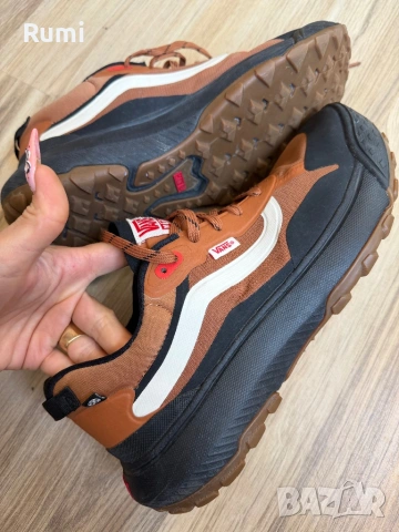 Оригинални  маратонки Vans MTE Ultrarange Neo Vr3   ! 43 н, снимка 8 - Маратонки - 51724896