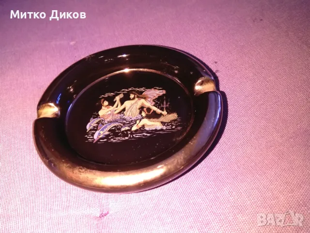 Черен позлатен 24K златен пепелник Традиционен гръцки ръчно израб. керамичен СТРИГОС маркиран фи 105