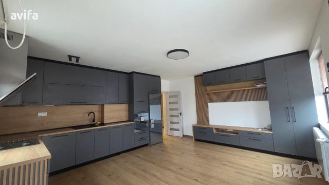 обзаведен тристаен апартамент с луксозно изпълнение