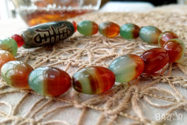 Гривни с мъниста Дзи и Паунов ахат, снимка 12 - Гривни - 40530158