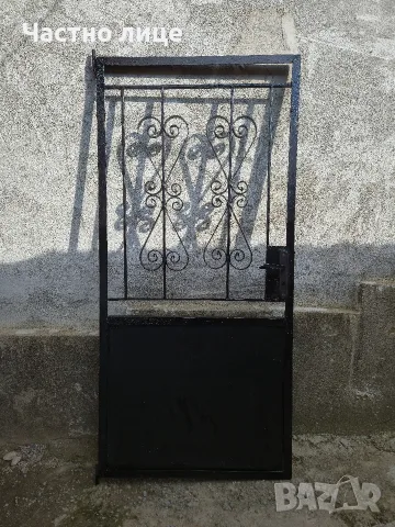 ​Масивна метална дворна врата / порта (190х90 см) с брава–готова за монтаж