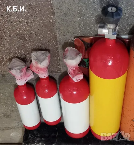 Продавам малка метална бутилка от FRG - 2,3L - 2,78 кг tara - 200 BAR - атмосфери работно налягане, снимка 4 - Въздушно оръжие - 55451217