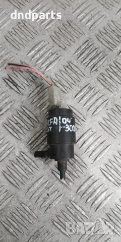 Помпичка чистачки Alfa Romeo GT 2004г.	