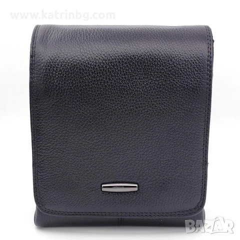 Подаръчен комплект за мъж – чанта с цял капак и портфейл от естествена кожа в черно, снимка 2 - Подаръци за мъже - 52414673