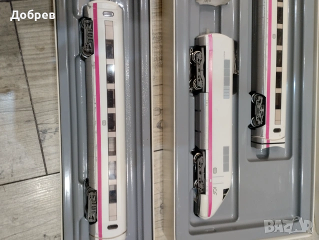 Скоростен влак Marklin, снимка 3 - Колекции - 53926457