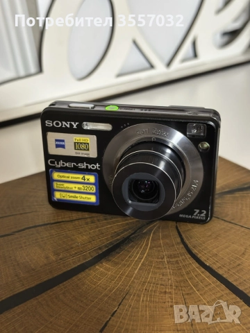 Ретро дигитален фотоапарат Sony Cyber-shot DSC-W120 (7.2 MP, 4x Zoom) + 2GB карта