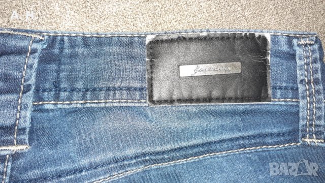 Дамски дънки Страдивариус, снимка 4 - Дънки - 34432189