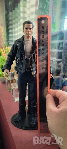 Екшън фигура на Арнолд Terminator800 1/6-30см, снимка 7 - Колекции - 53903772