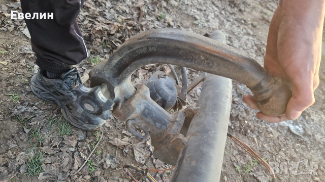 теглич от VW Touran 2006г, снимка 3 - Части - 52960153