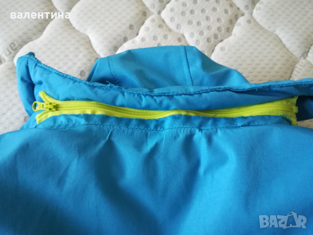 Детско яке, снимка 2 - Детски якета и елеци - 36404934